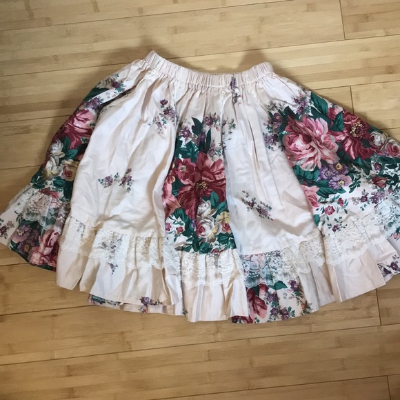 Vintage Pitchfork Brand Floral Lace Flowy Skirt - Picture 7 of 8